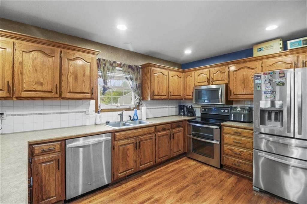 20509 Bogar Circle — photo 13