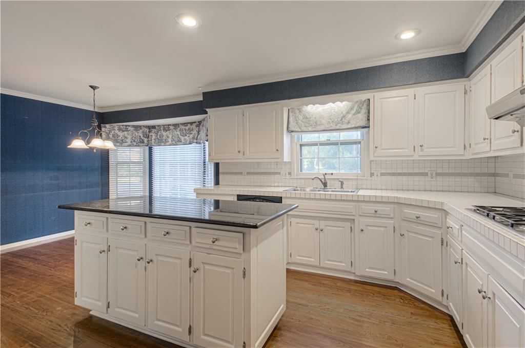 10316 Howe Drive — photo 15