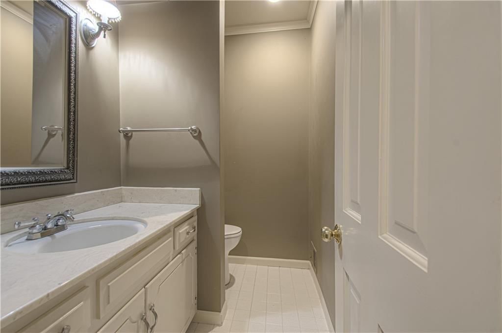10316 Howe Drive — photo 18