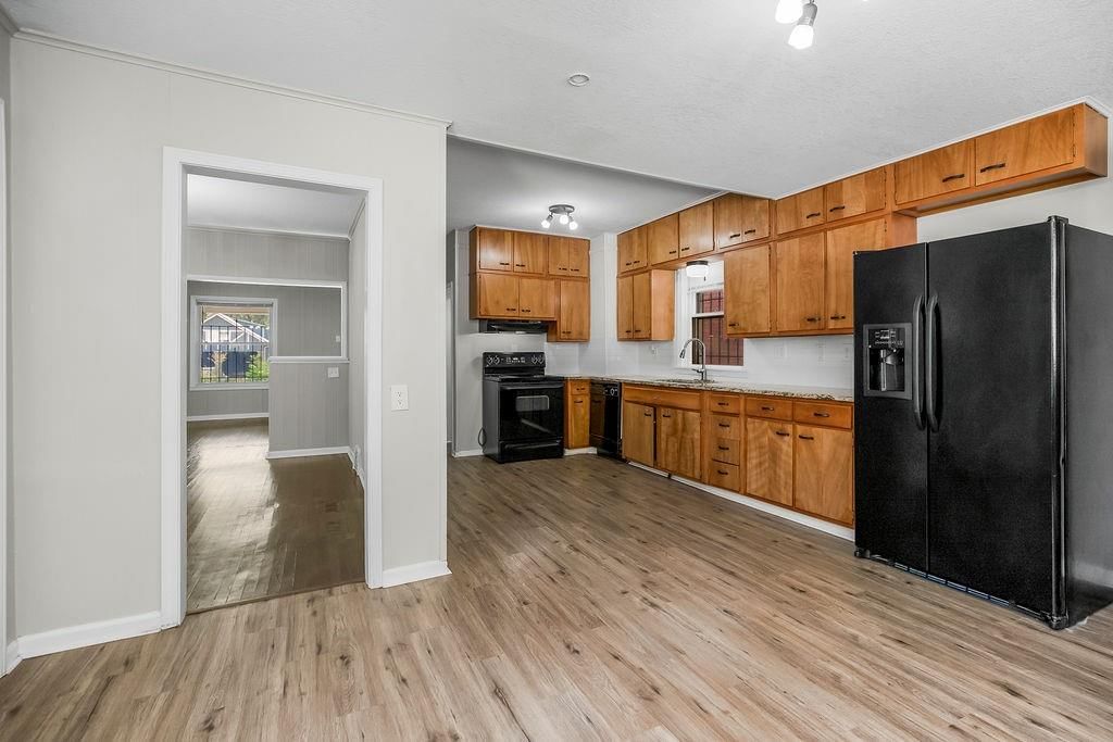 3224 E 28th Street — photo 15