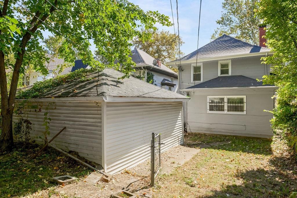 3224 E 28th Street — photo 29