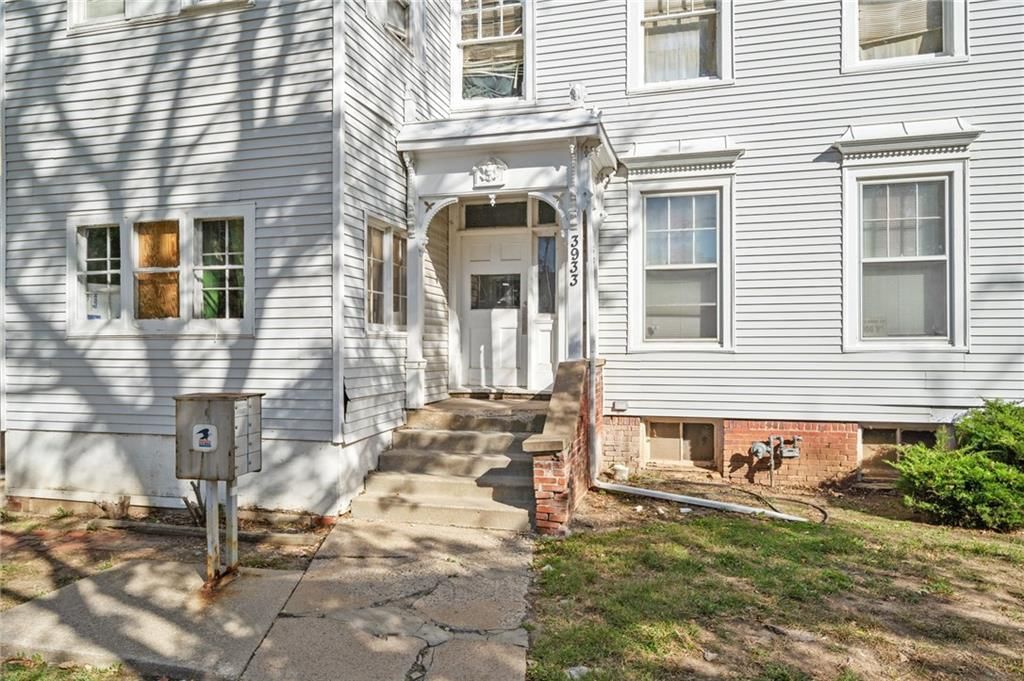 3933 Warwick Boulevard — photo 4