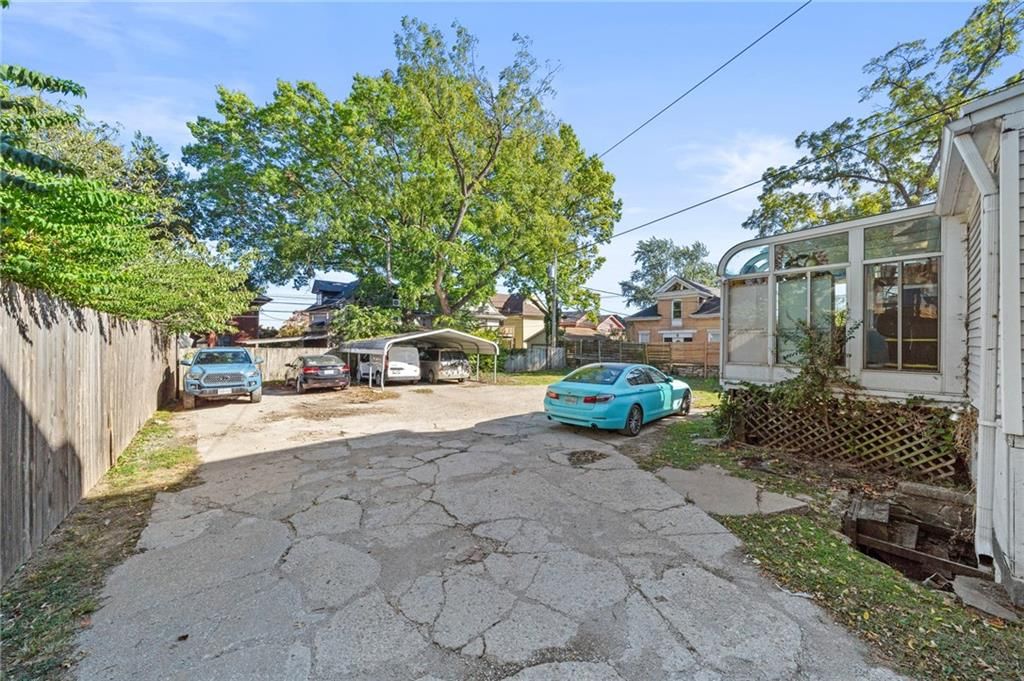 3933 Warwick Boulevard — photo 7