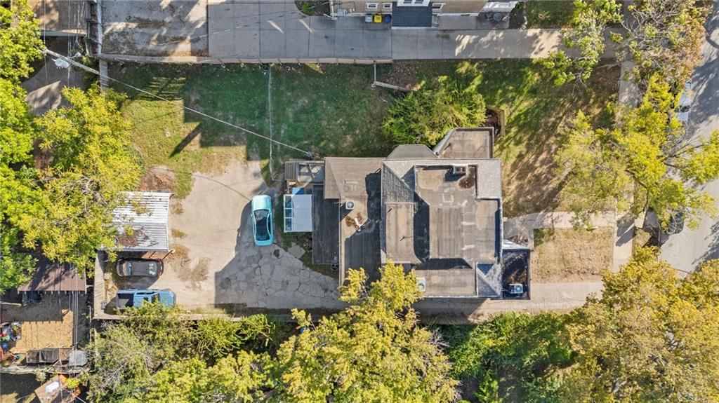 3933 Warwick Boulevard — photo 11