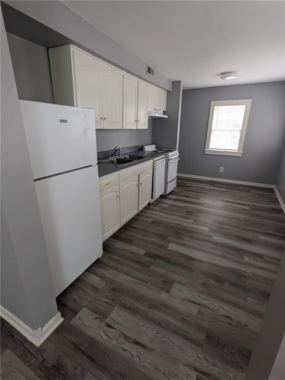 3933 Warwick Boulevard — photo 16