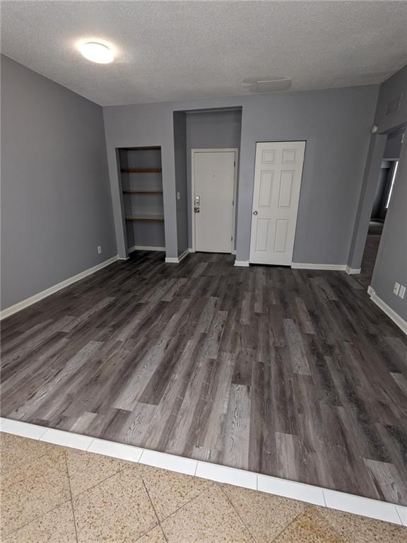 3933 Warwick Boulevard — photo 20