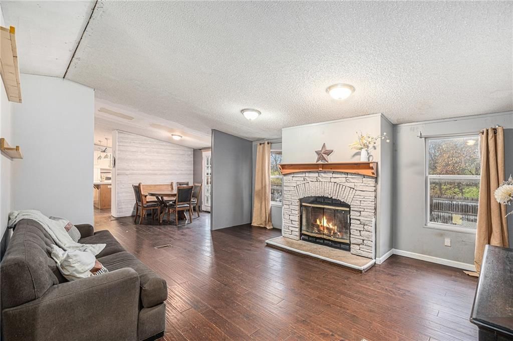 22030 W 178th Terrace — photo 3