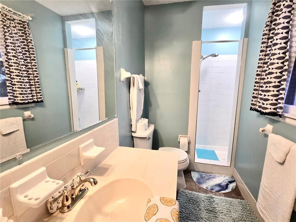 11105 Askew Avenue — photo 19