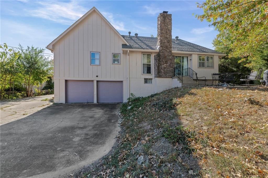 11105 Askew Avenue — photo 34