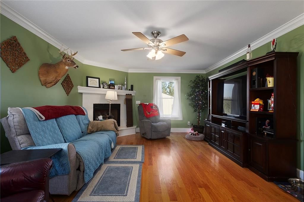 4373 Hackberry Lane — photo 12