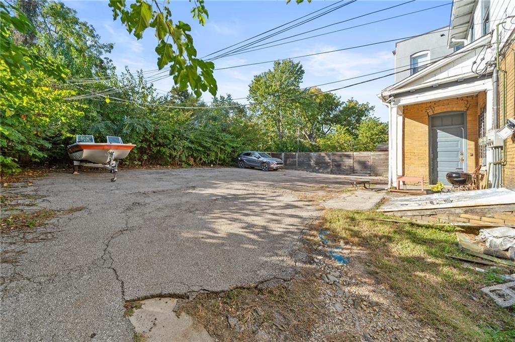 3826 Warwick Boulevard — photo 10