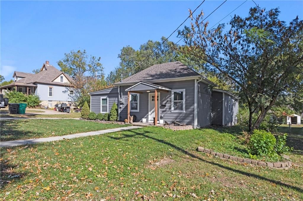 427 Allcutt Avenue — photo 3