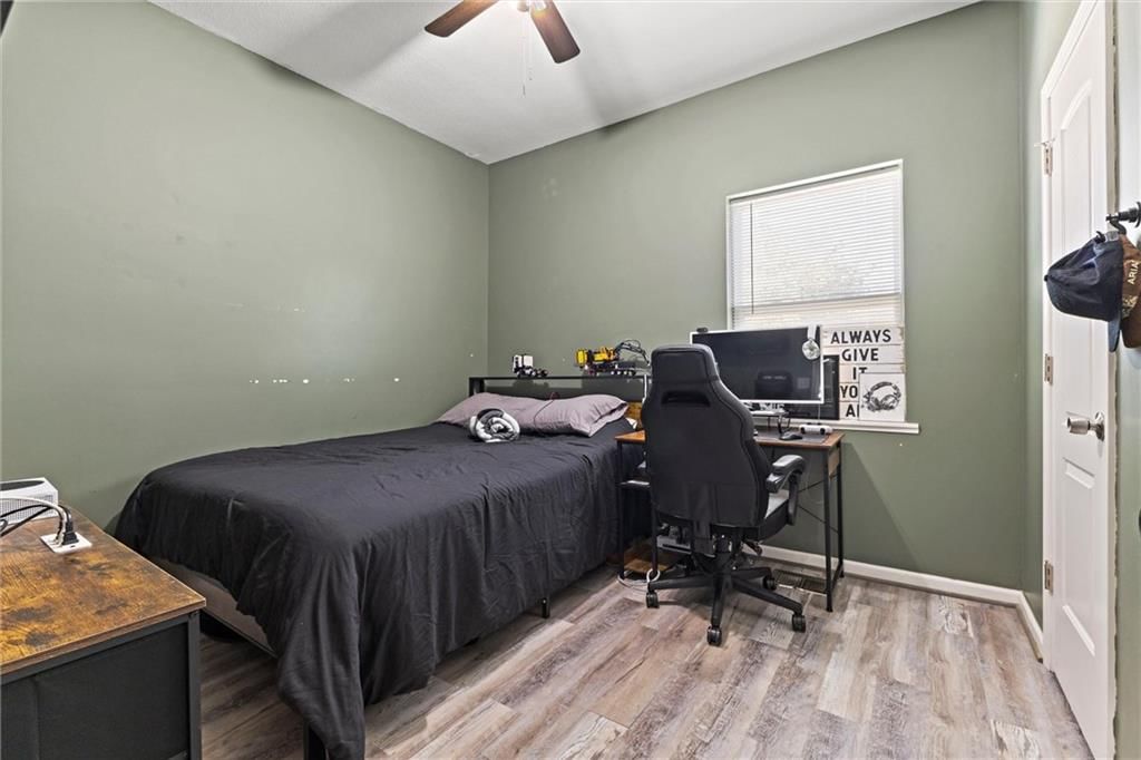 427 Allcutt Avenue — photo 20