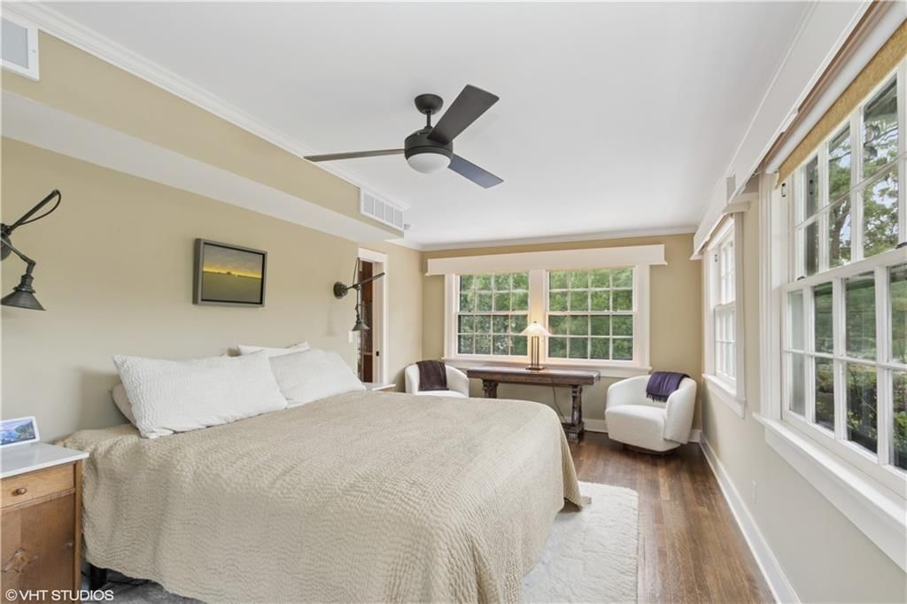 239 W 52nd Street — photo 23