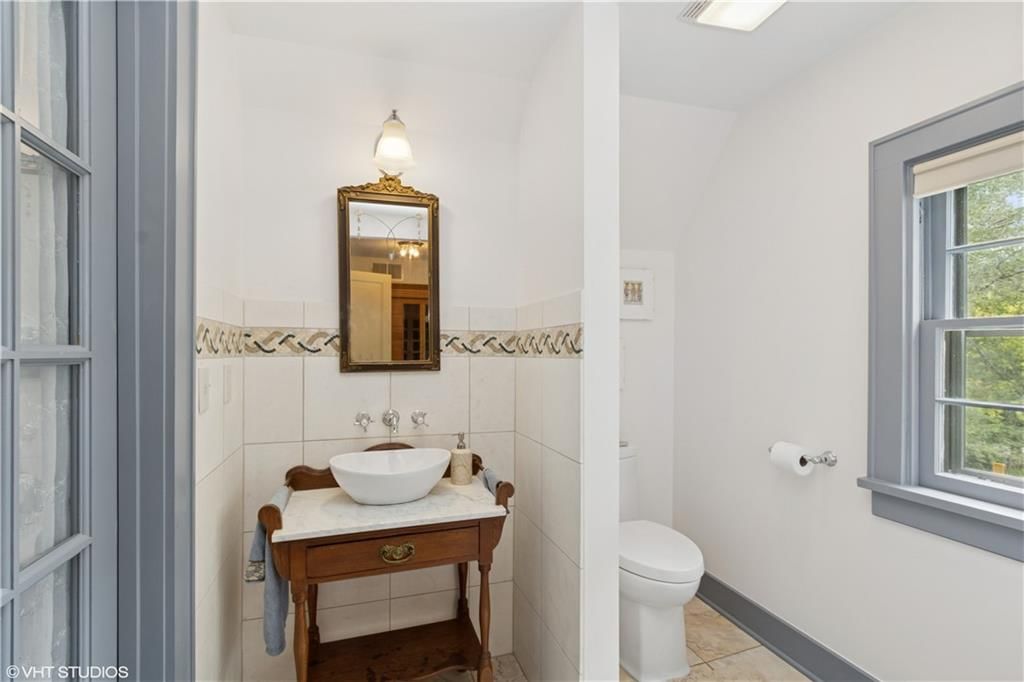 239 W 52nd Street — photo 37
