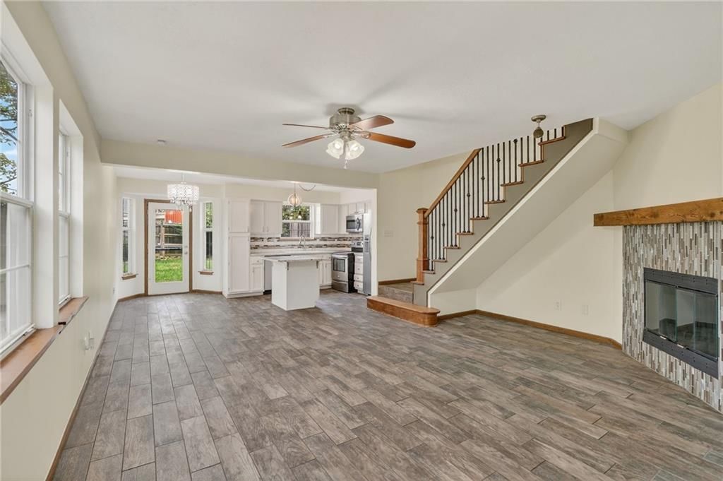 1389 NW Jefferson Court — photo 7