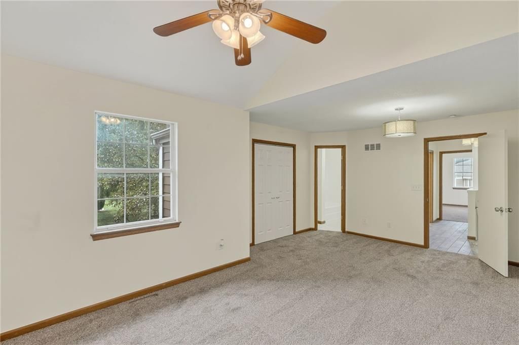 1389 NW Jefferson Court — photo 10