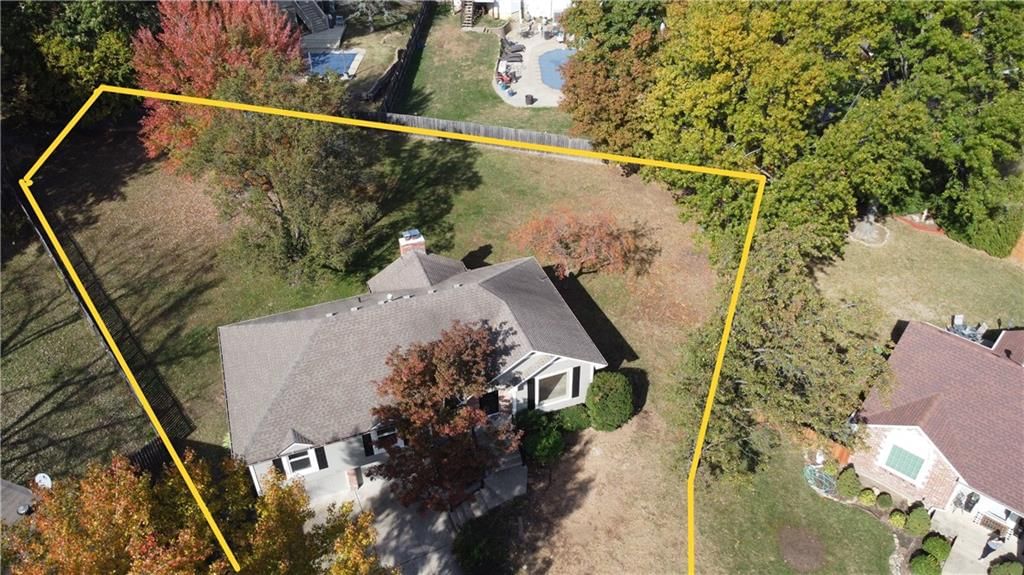 2117 NW Parker Court — photo 2