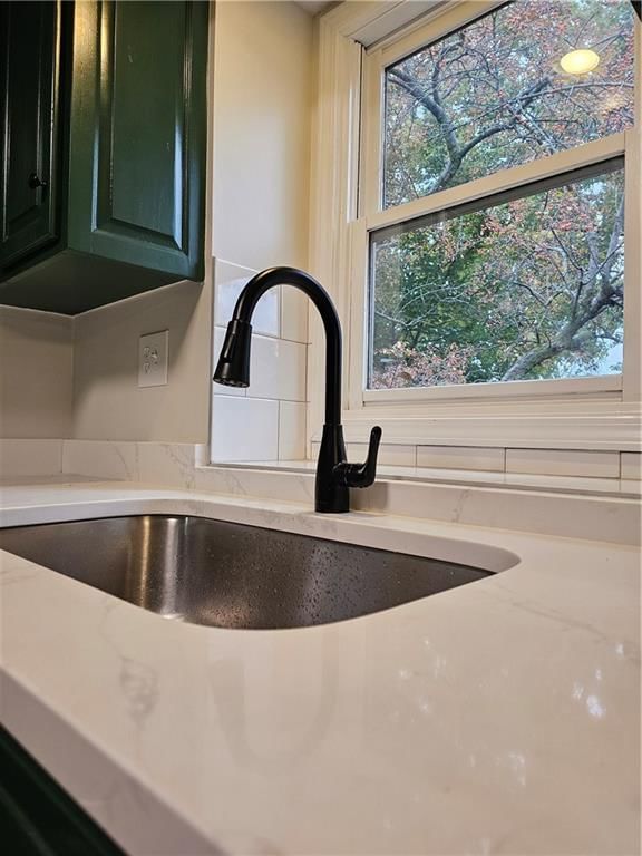 2117 NW Parker Court — photo 12