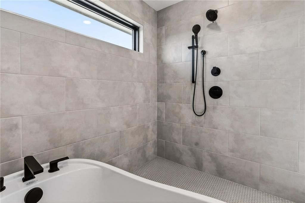 7616 N Booth Avenue — photo 36