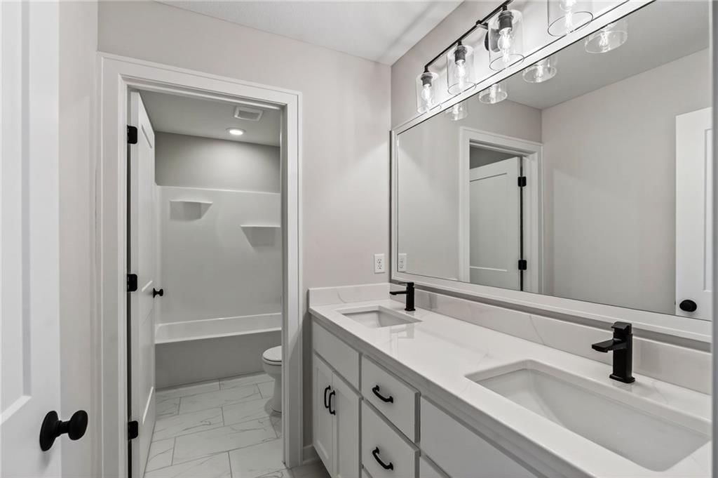 7616 N Booth Avenue — photo 46