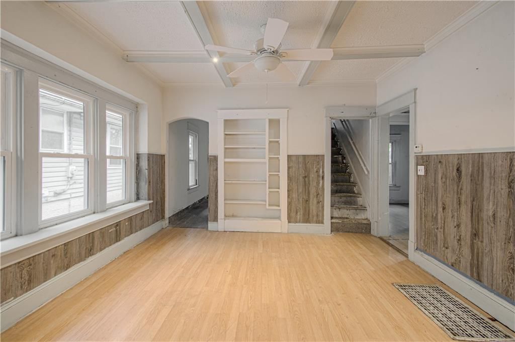 2825 E 10th Street — photo 9