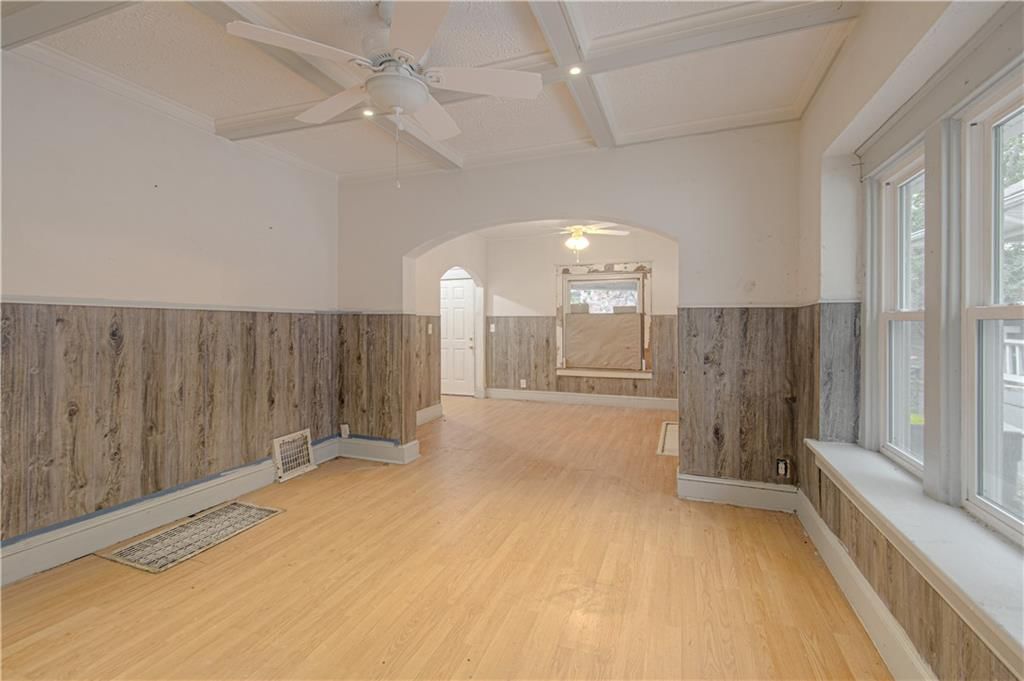 2825 E 10th Street — photo 10