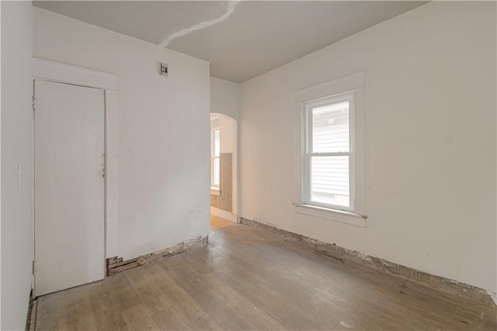 2825 E 10th Street — photo 11
