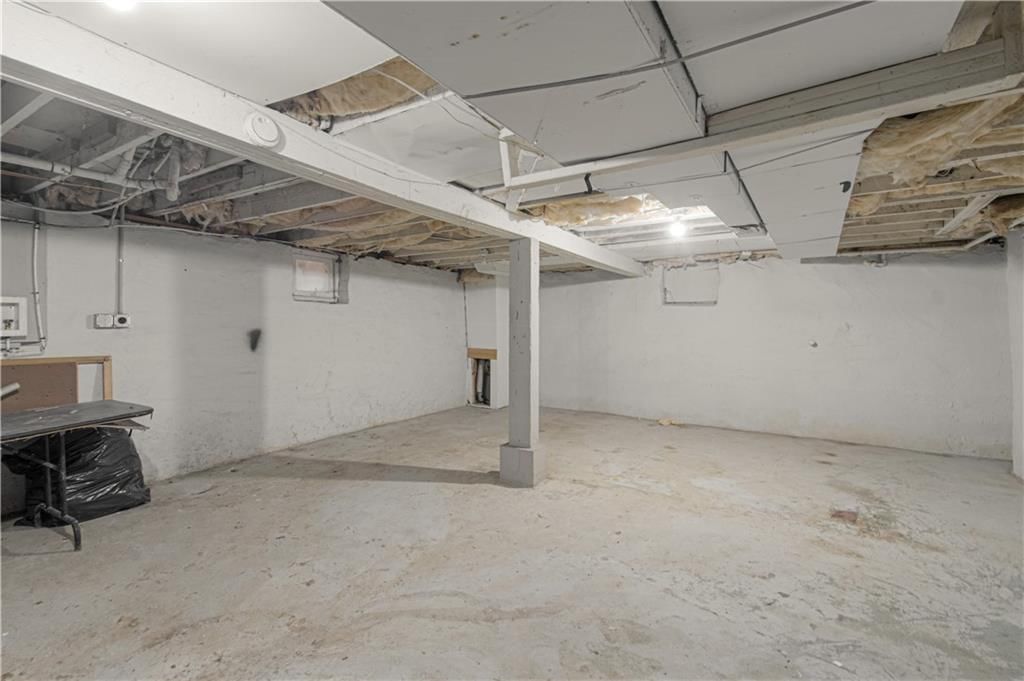 2825 E 10th Street — photo 17