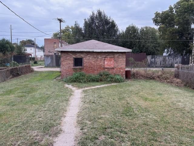 2311 S 10th Street — photo 30