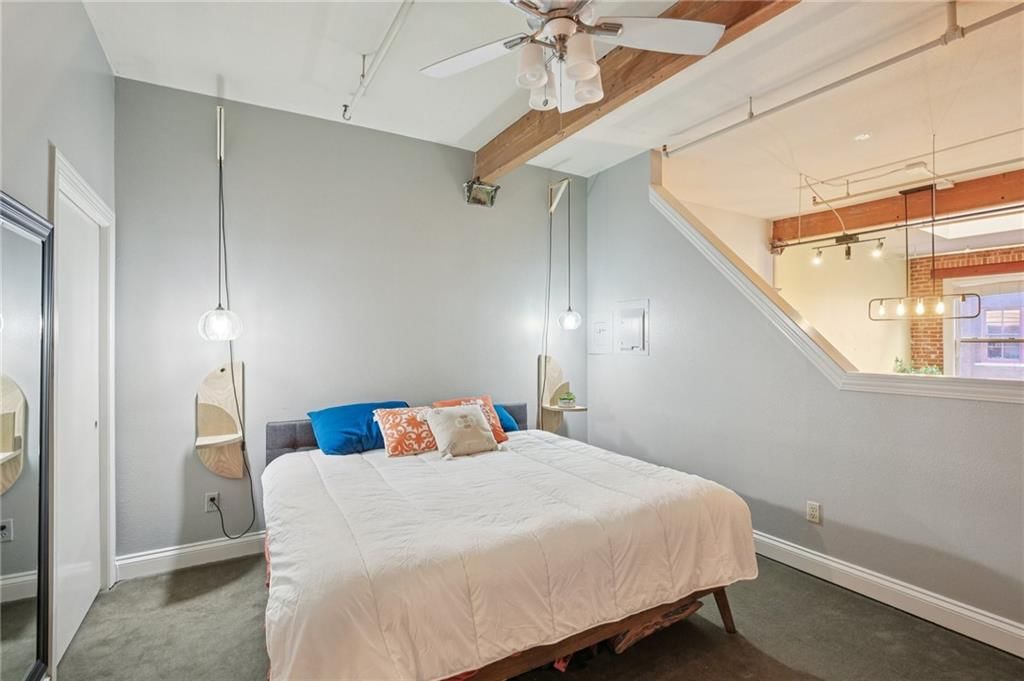 308 W 8th Street — photo 13