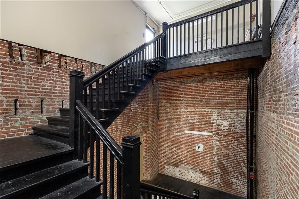 308 W 8th Street — photo 16