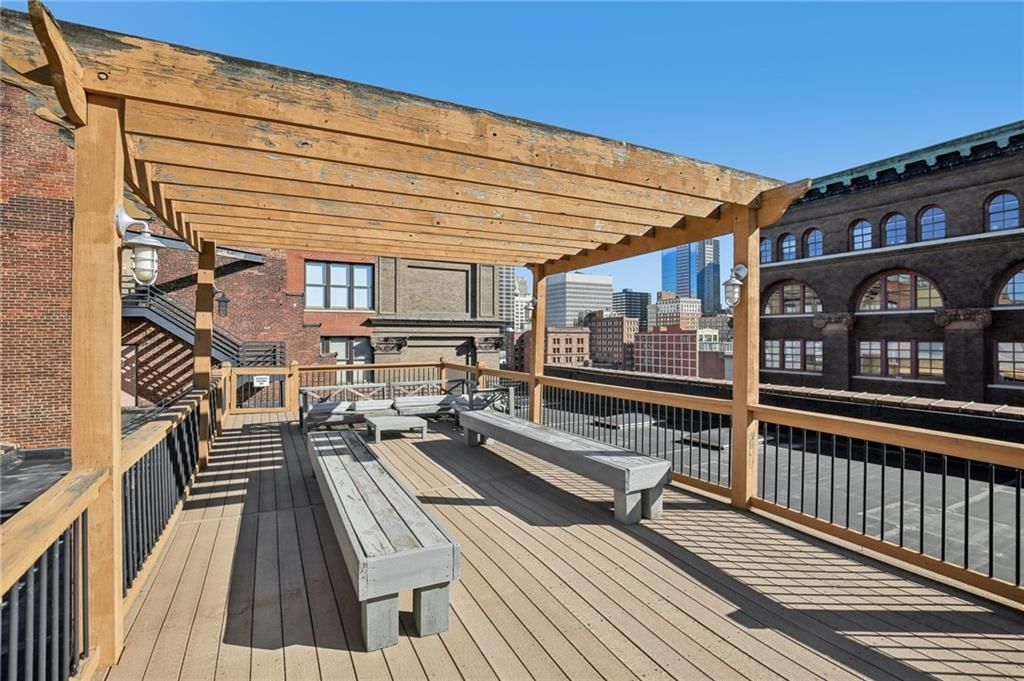 308 W 8th Street — photo 19