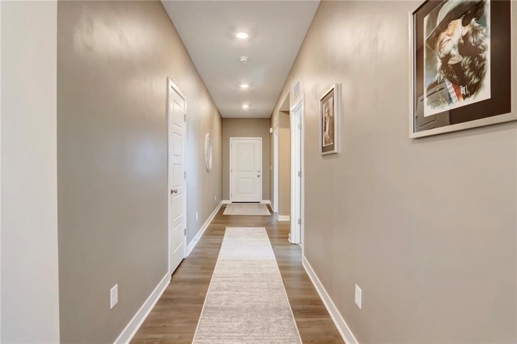 819 Bridgeshire Drive — photo 4