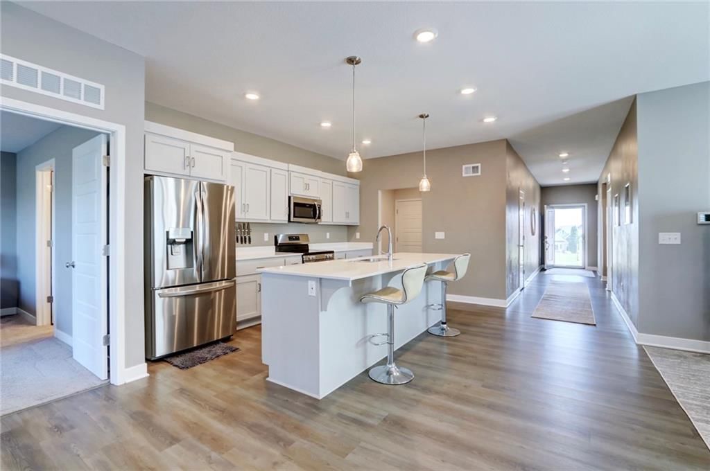 819 Bridgeshire Drive — photo 8