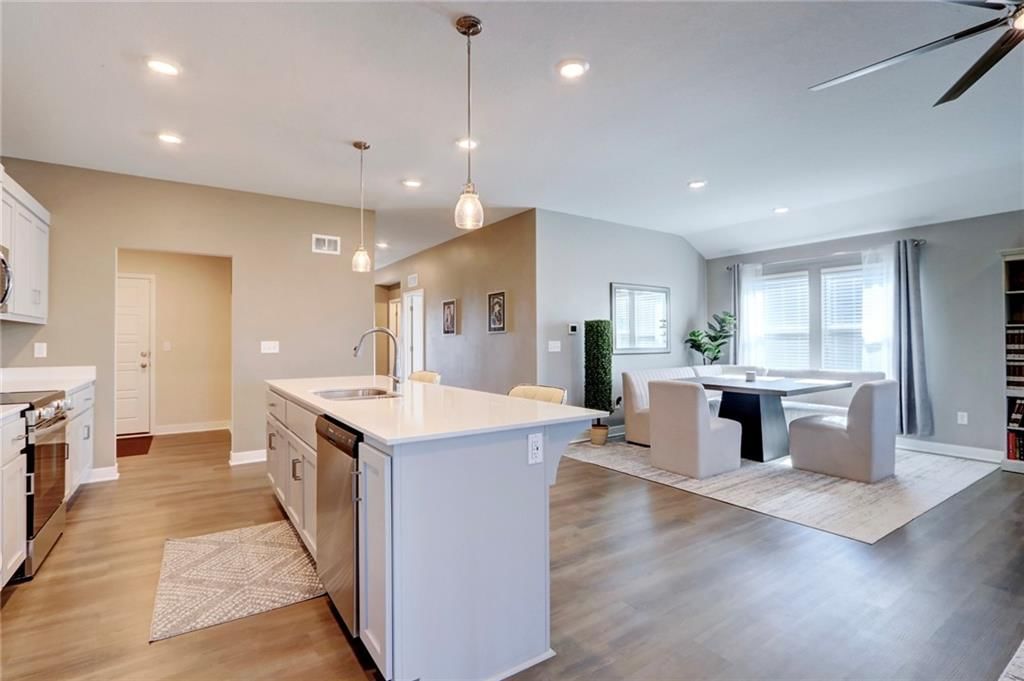 819 Bridgeshire Drive — photo 10