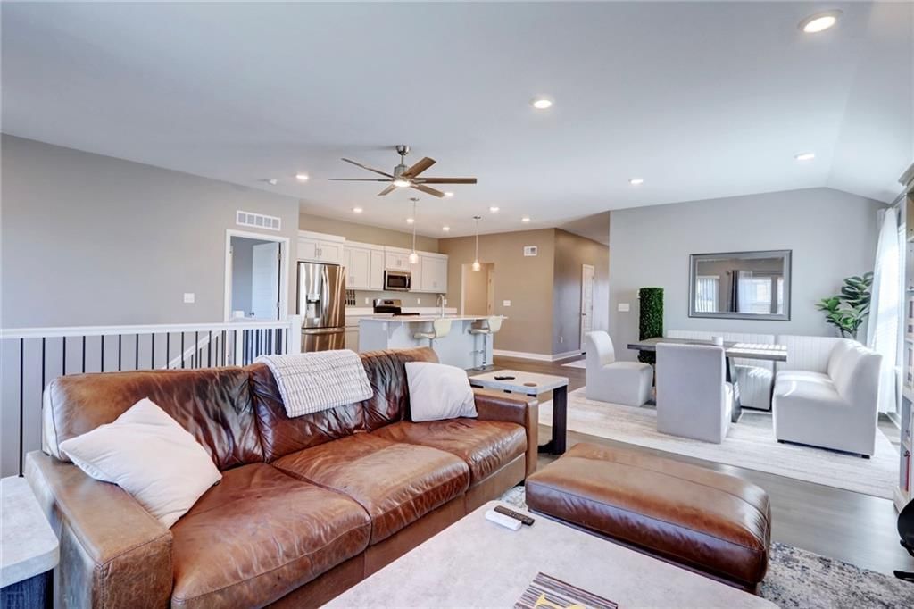 819 Bridgeshire Drive — photo 17
