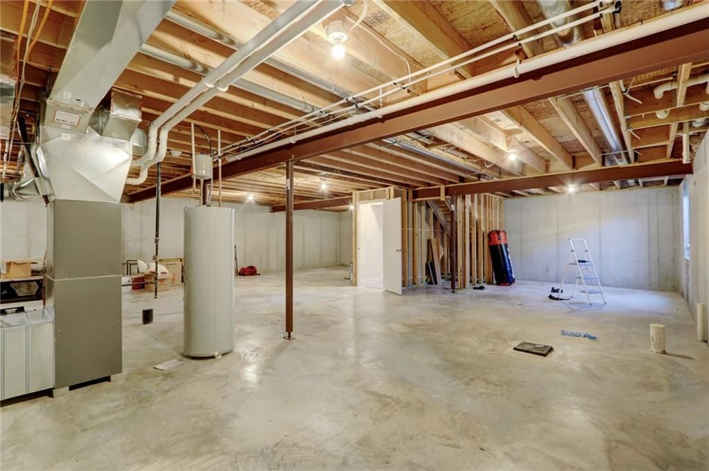 819 Bridgeshire Drive — photo 37