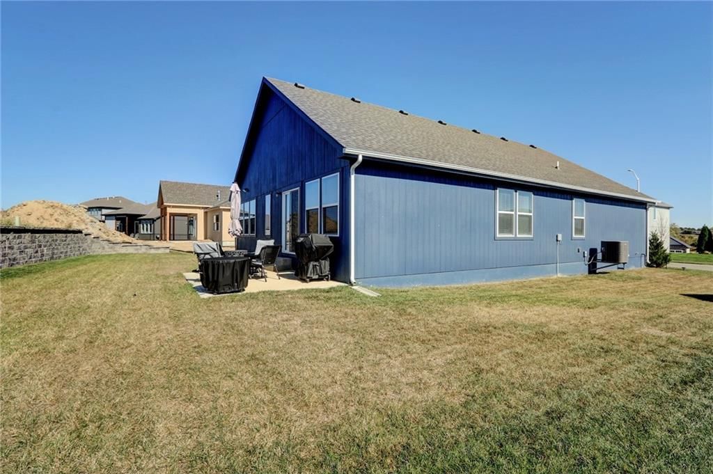 819 Bridgeshire Drive — photo 38