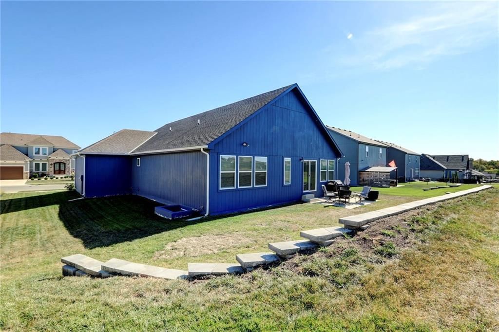 819 Bridgeshire Drive — photo 40