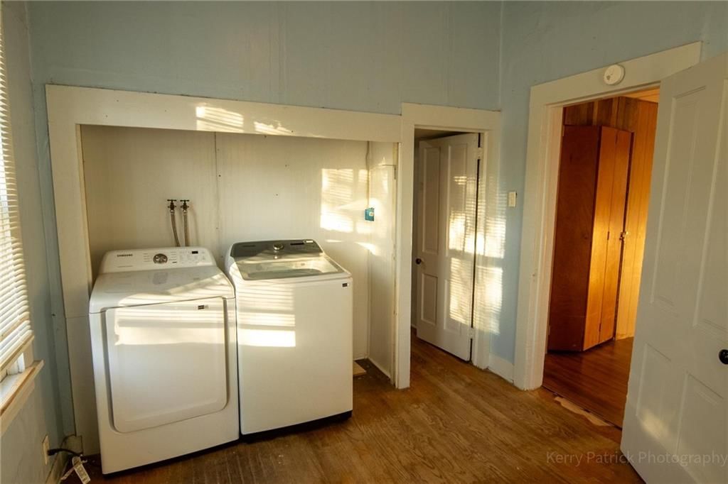 1015 Corby Street — photo 10