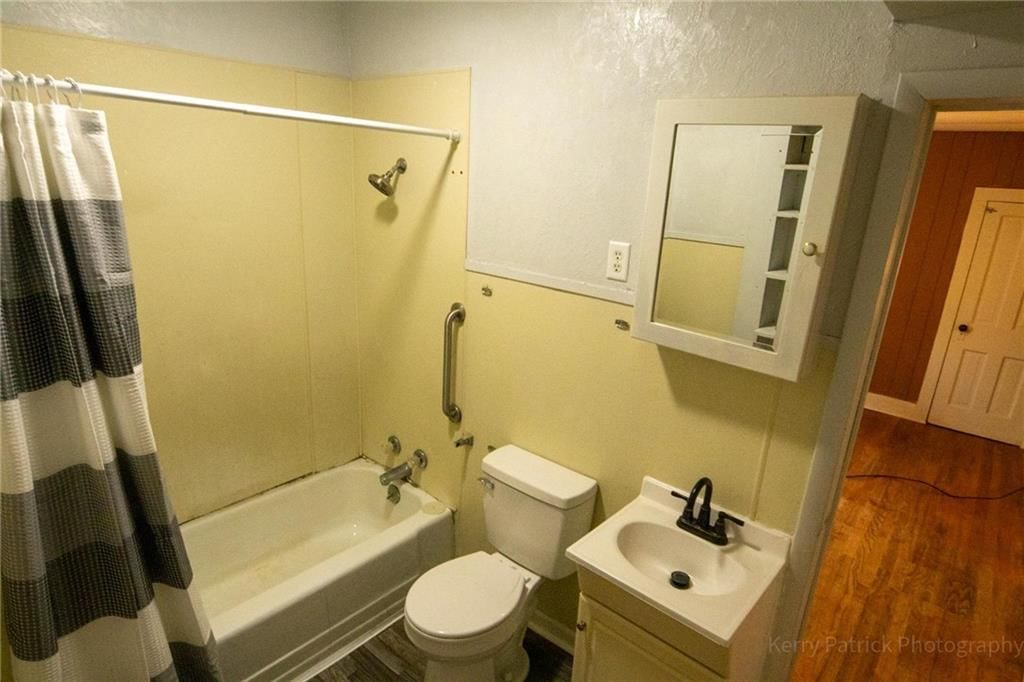 1015 Corby Street — photo 11