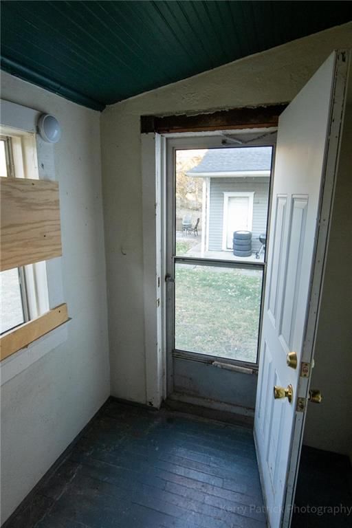 1015 Corby Street — photo 16