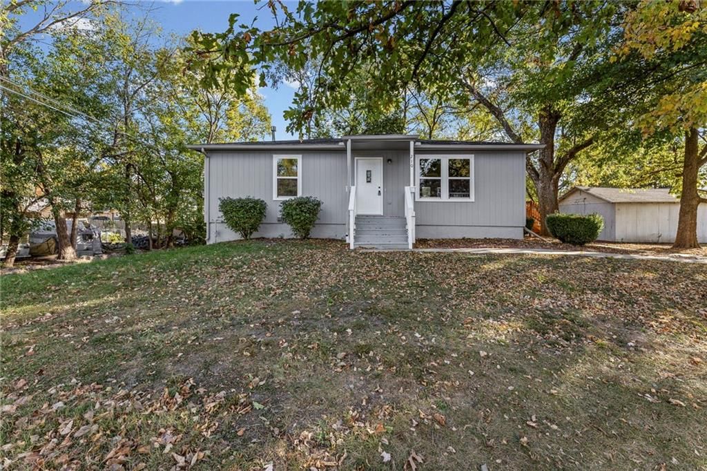 210 E Powhattan Street, Ottawa, KS