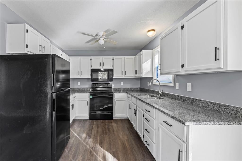 210 E Powhattan Street — photo 12