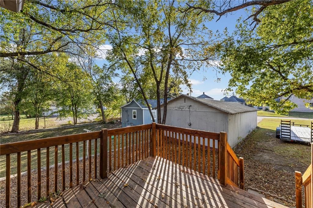 210 E Powhattan Street — photo 30
