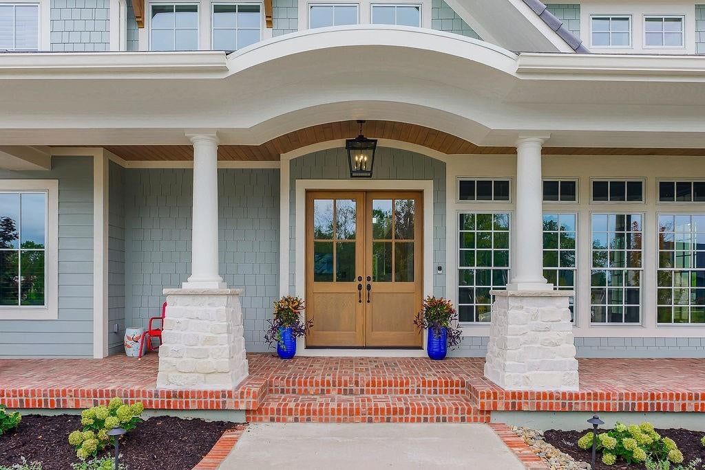 25373 W 107th Terrace, Olathe, KS: listing photo 2