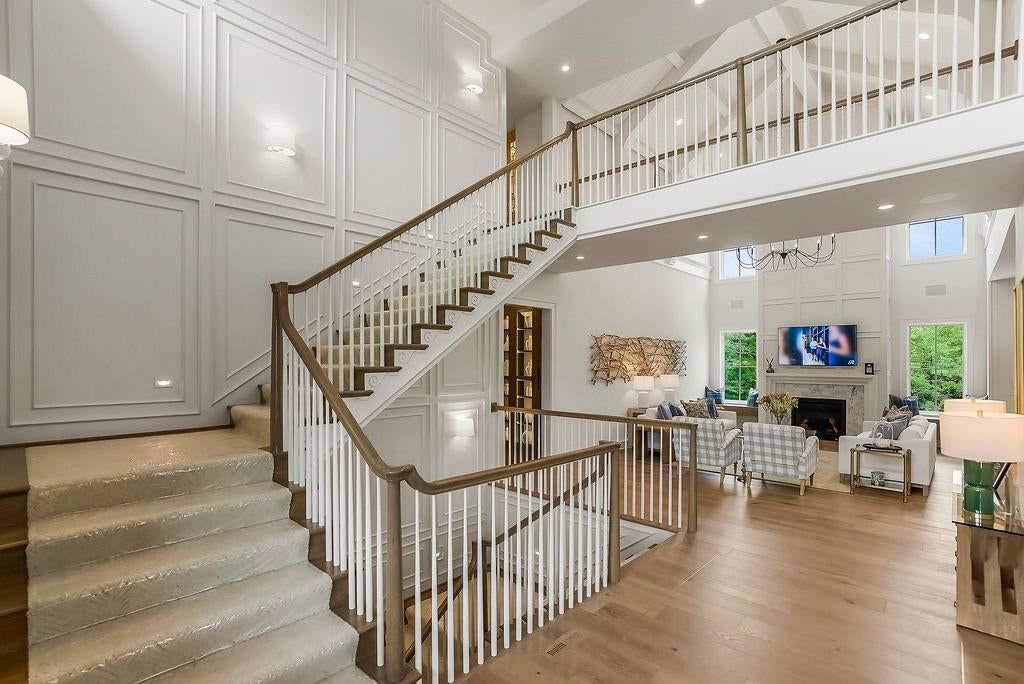 25373 W 107th Terrace, Olathe, KS: listing photo 3