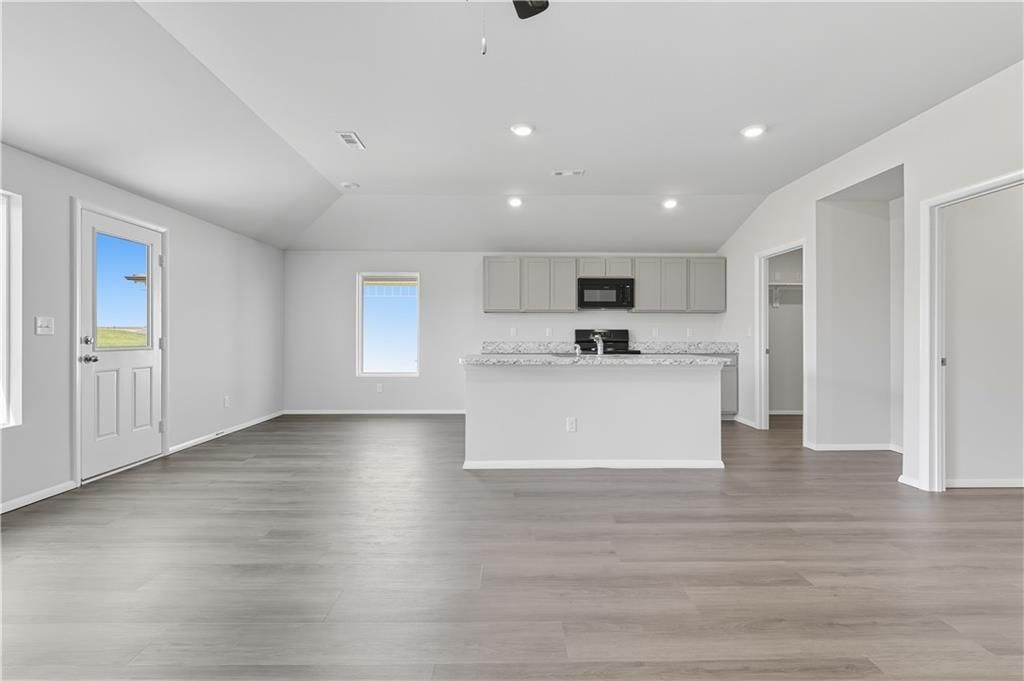 37757 W 208th Terrace — photo 11