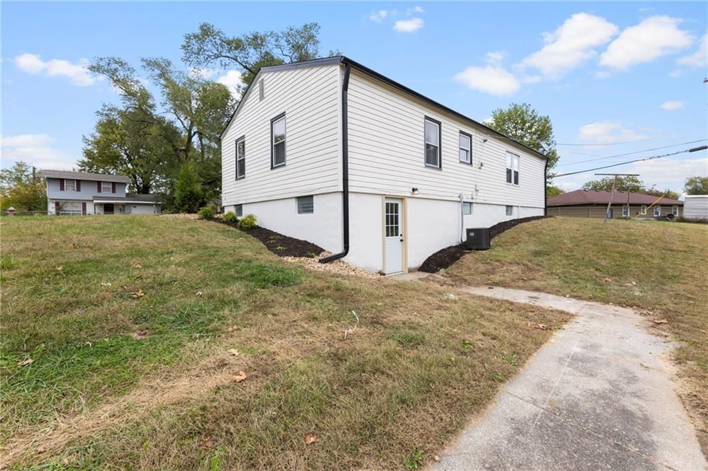 8241 Armstrong Avenue — photo 33